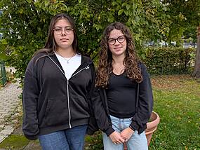 Nachwuchschülersprecherinnen: Fiona Steinbrecher und Mara  Schroff