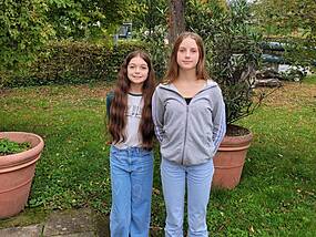 Unterstufensprecherinnen Leyla Özcelik und Antonia Wawrosz