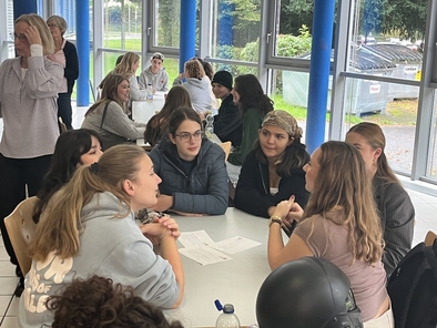 Keine Mülleimer, aber Tablets – Schule mal anders!