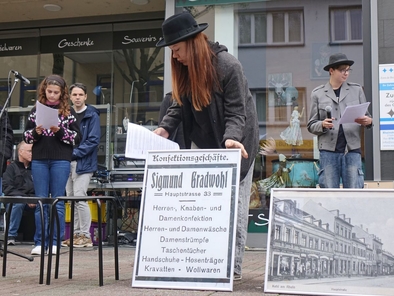 Zeitzeugen-AG begleitet Stolpersteinverlegung